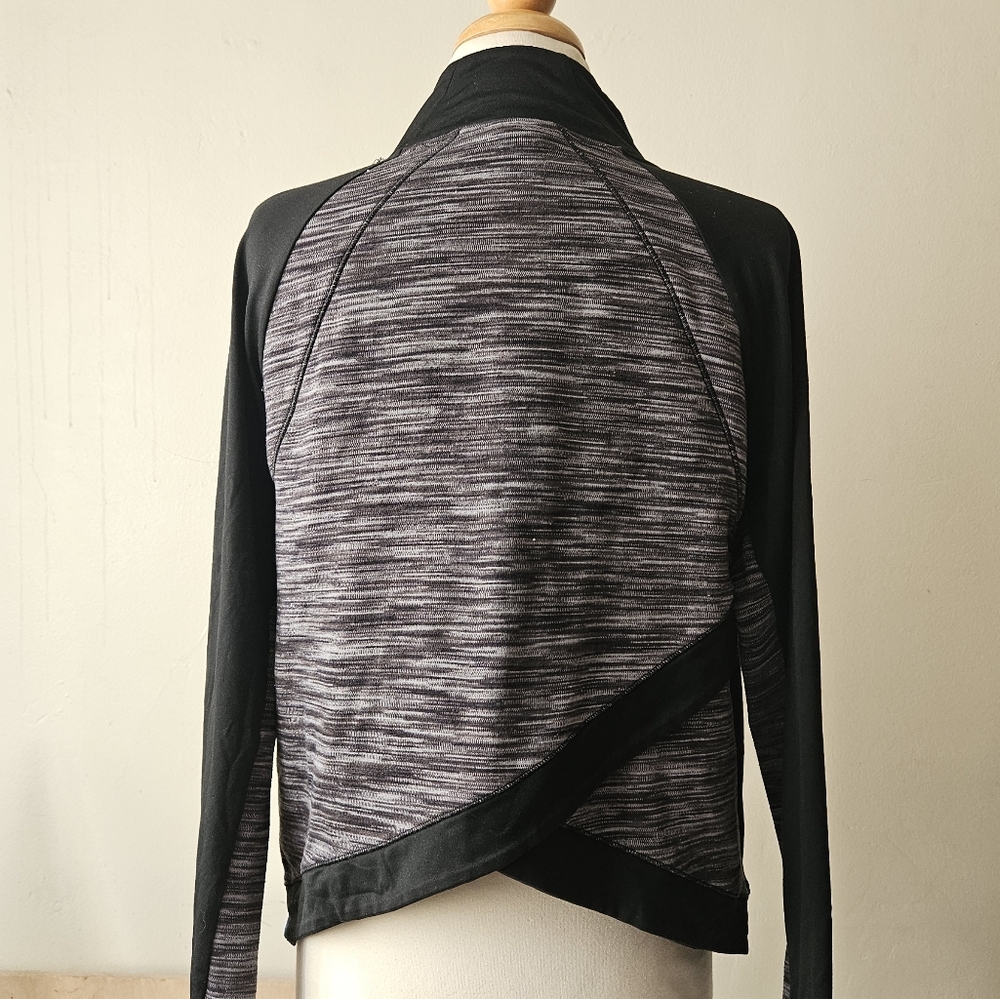 Victoria's Secret VSX Sport Black Jacket size medium - Picture 2 of 11